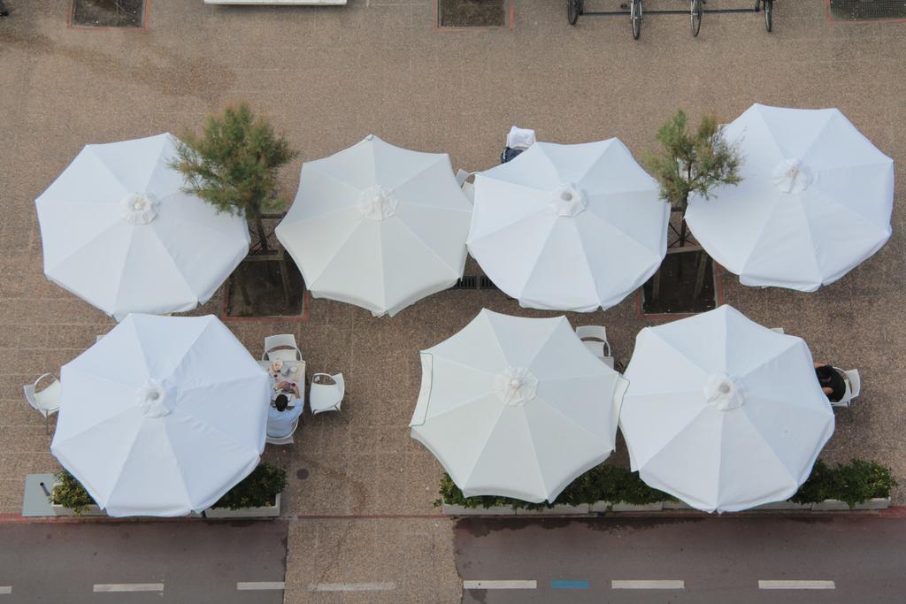 Hotel Niza Saint-Sébastien Extérieur photo